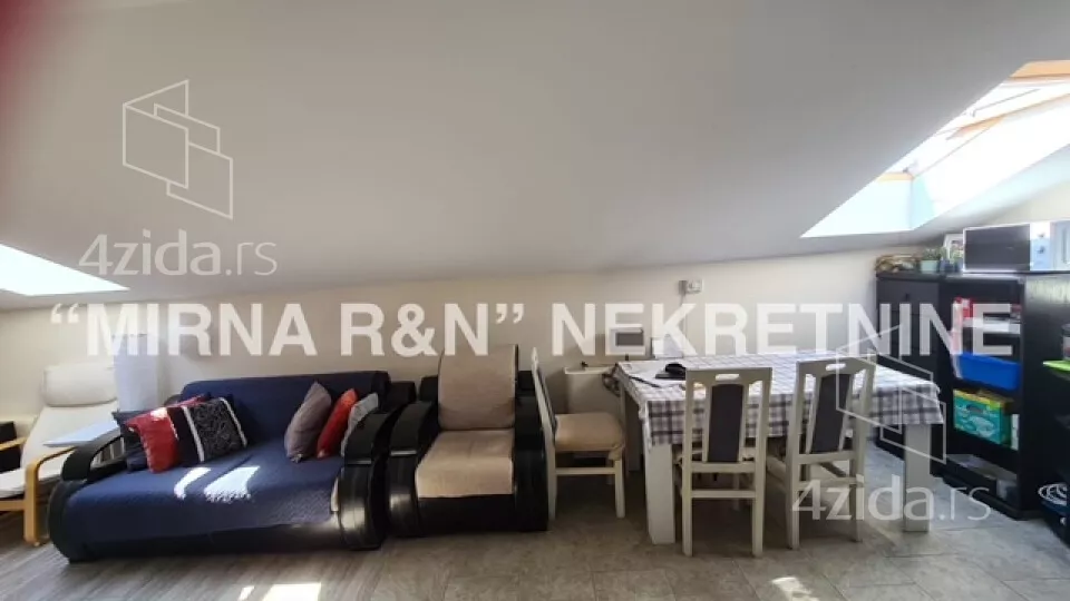 Dvoiposoban stan | 4zida