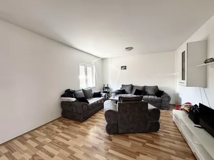 Vojvođanska | 4zida.rs
