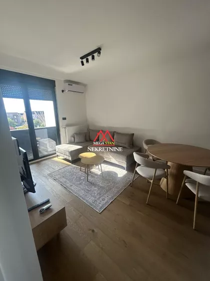 Somborska | 4zida.rs