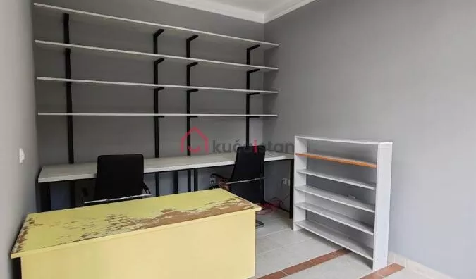 Lokal | 4zida
