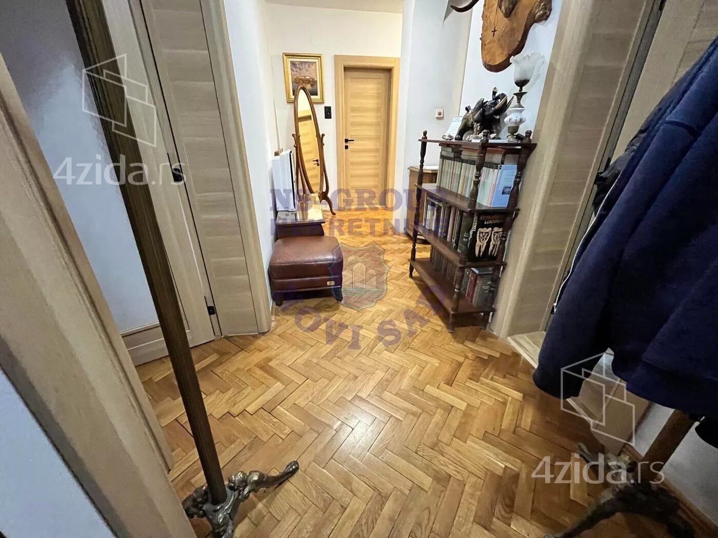 Troiposoban stan | 4zida