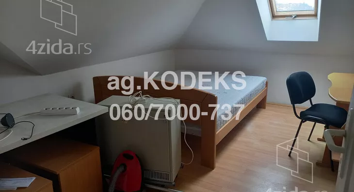 Petosoban stan | 4zida