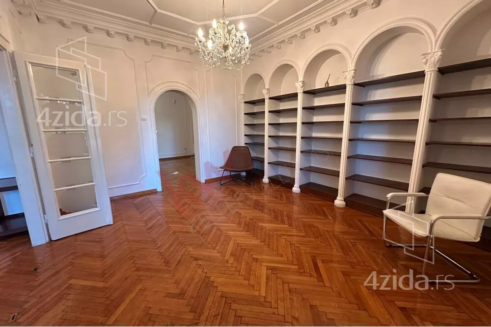 Šestosoban stan | 4zida