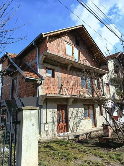 Milorada Pešića | 4zida.rs