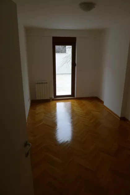 Vojvode Petka 6 | 4zida.rs