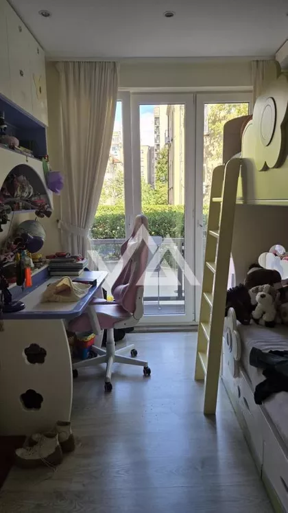 Makenzijeva | 4zida.rs