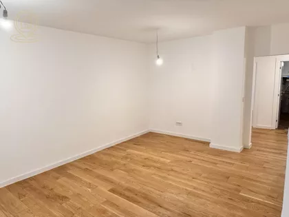 Vukov Spomenik | 4zida.rs