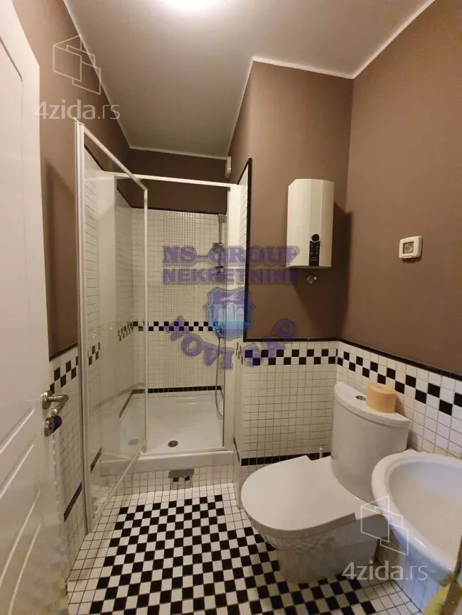 Petosoban stan | 4zida