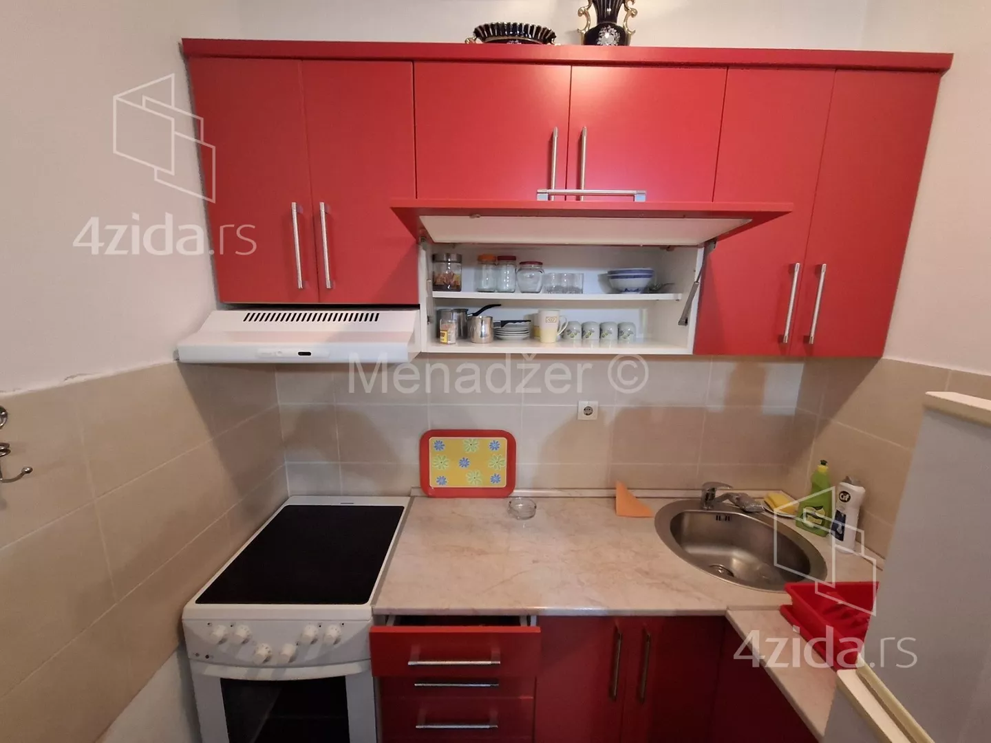 Jednoiposoban stan | 4zida