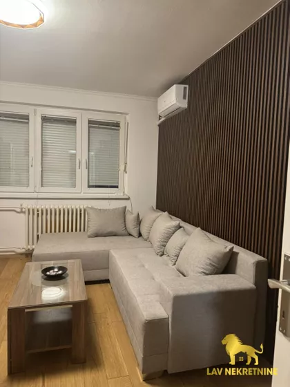 PARISKE KOMUNE | 4zida.rs