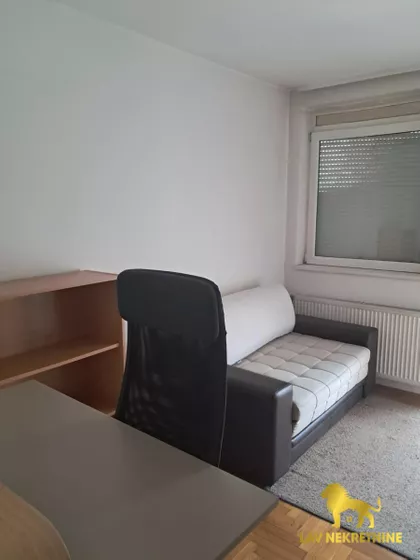 ČIKA STEVINA | 4zida.rs