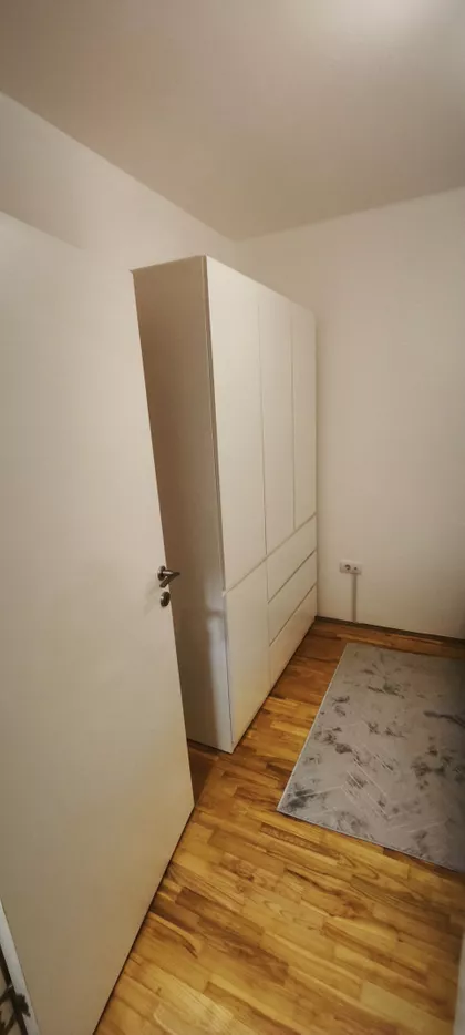 Cara Dušana 97 | 4zida.rs