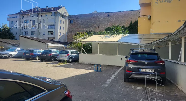 Parking | 4zida
