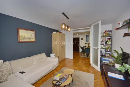 Pariske komune | 4zida.rs