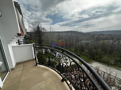 Cara Iraklija | 4zida.rs