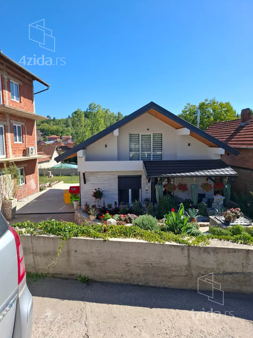 3-etažna kuća | 4zida