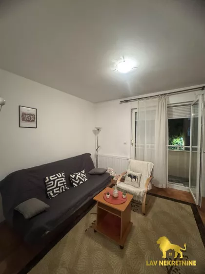 LASLA GALA | 4zida.rs