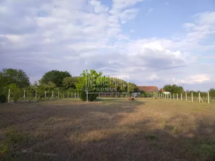 Mali Radanovac | 4zida.rs