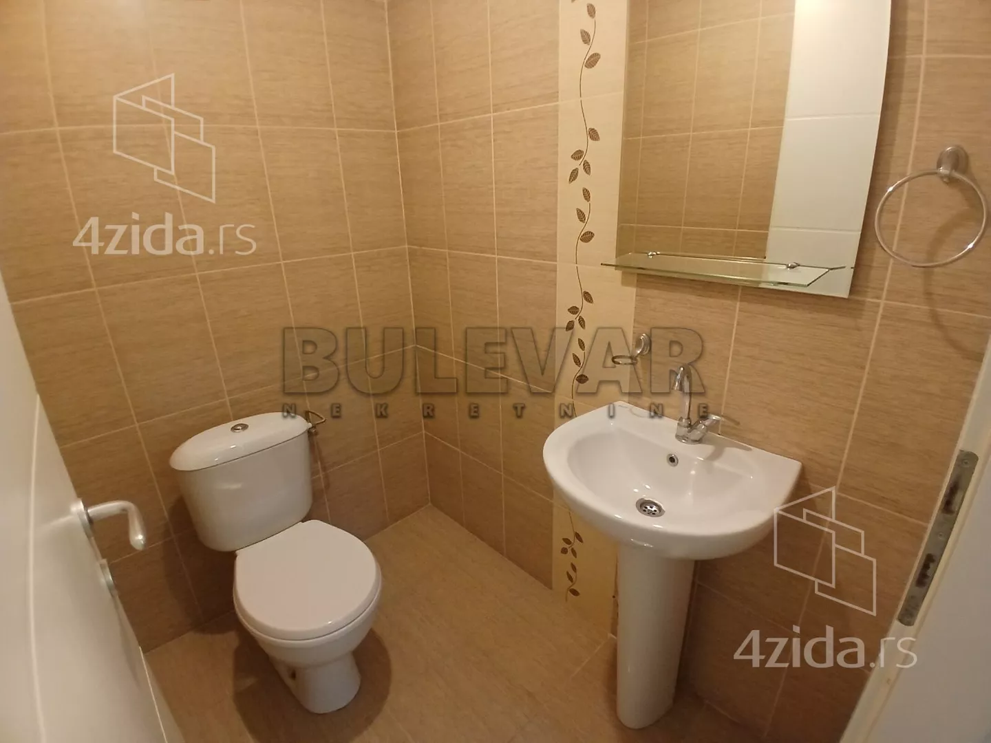 Lokal | 4zida