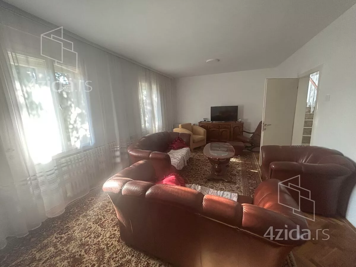 3-etažna kuća | 4zida