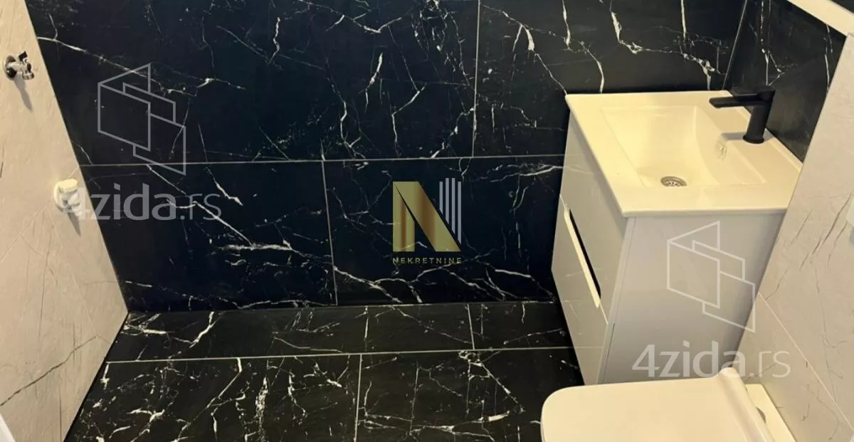 Četvoroiposoban stan | 4zida