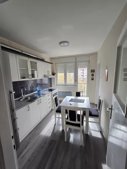 Trg Fontana 20 | 4zida.rs