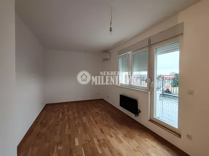 Vojvođanska | 4zida.rs