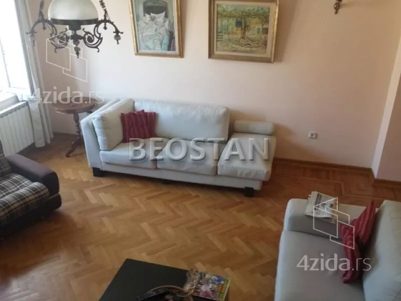Četvoroiposoban stan | 4zida