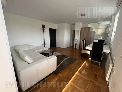 DEDINJE BELI DVOR | 4zida.rs