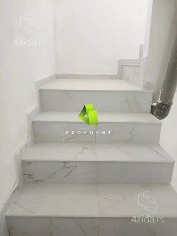 Kancelarija | 4zida