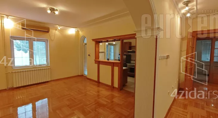 4-etažna kuća | 4zida