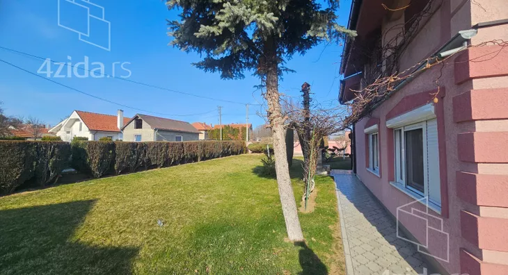 4-etažna kuća | 4zida