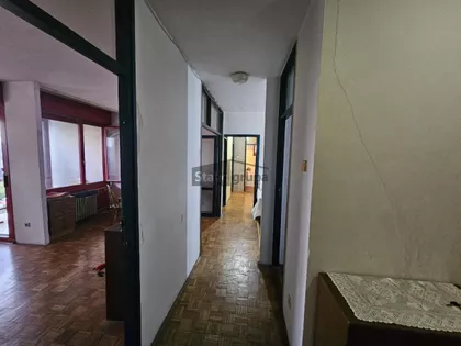 Saše Simeunovića | 4zida.rs