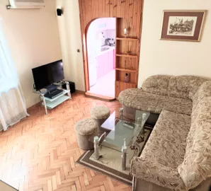 Voždovačka crkva, Voždovac opština, Beograd, 3.0 stan | 4zida.rs