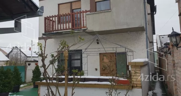 Kuća | 4zida