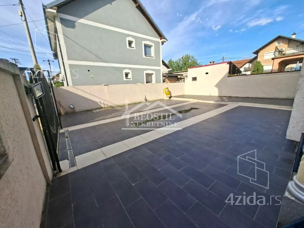 Kuća | 4zida