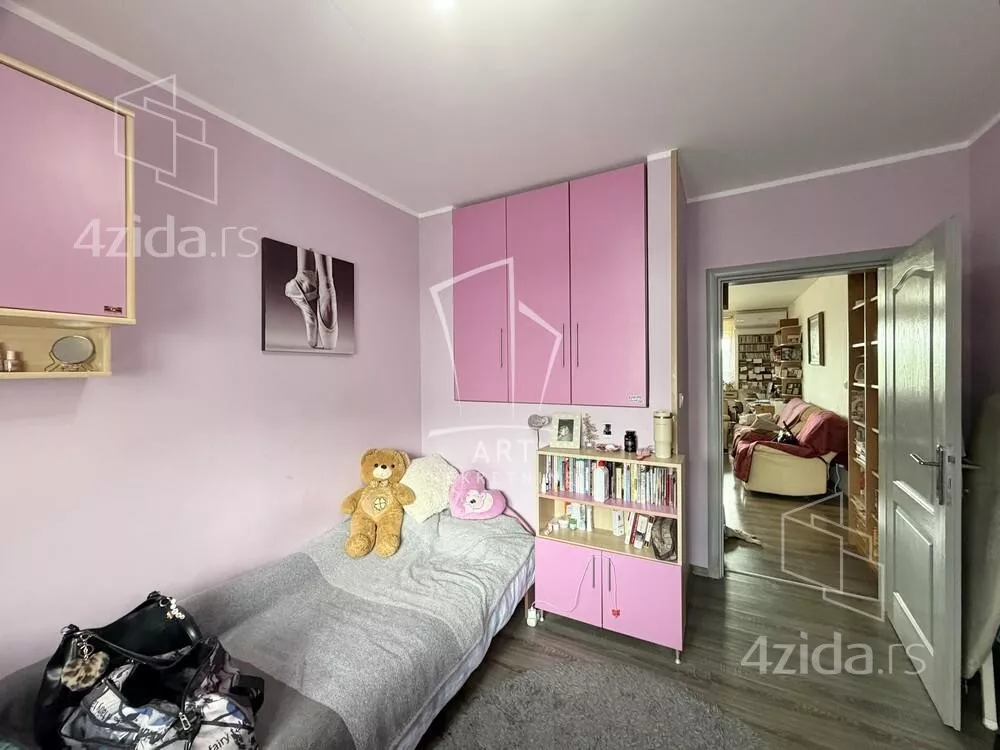 Troiposoban stan | 4zida
