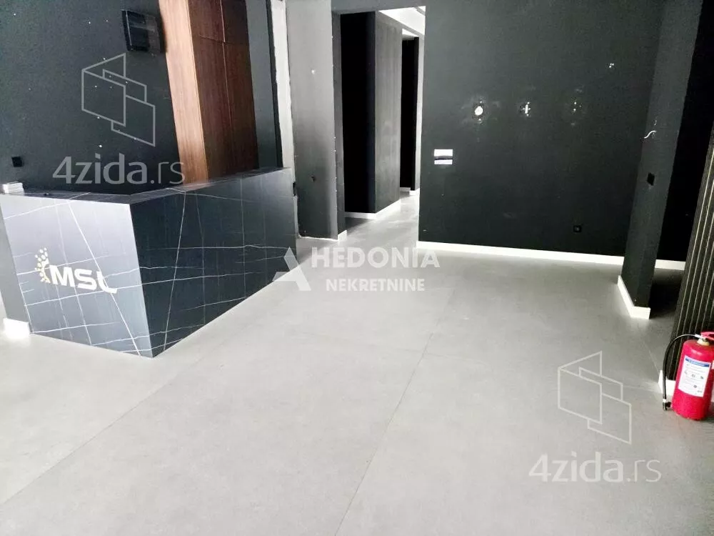 Lokal | 4zida