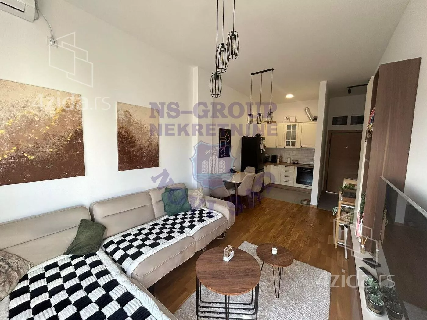 Dvoiposoban stan | 4zida