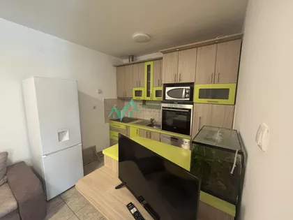 Bulevar Patrijarha Pavla (Somborski Bulevar) | 4zida.rs