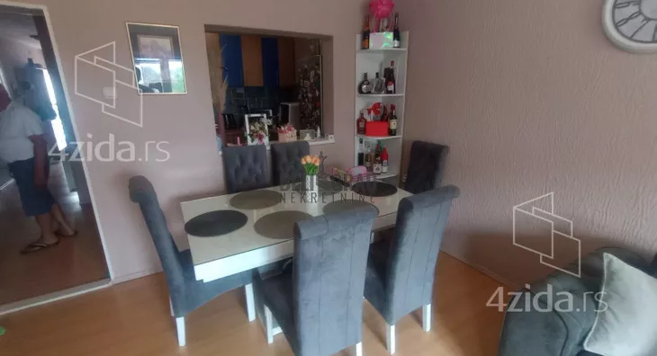 Šestosoban stan | 4zida