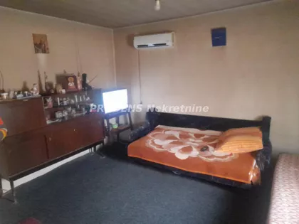 Čmelikovo naselje | 4zida.rs