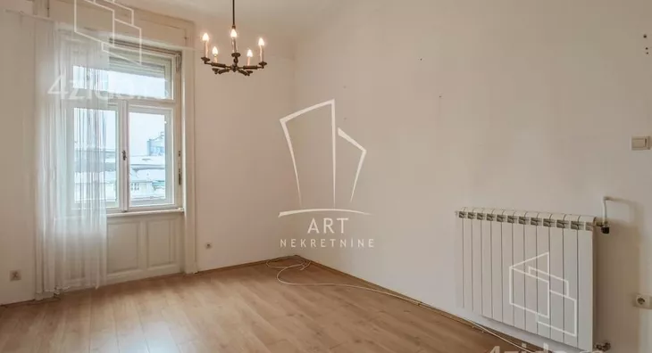 Četvoroiposoban stan | 4zida