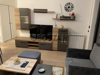 Hercegovacka | 4zida.rs