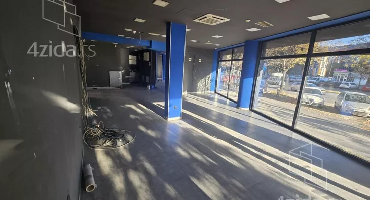 Poslovni prostor | 4zida