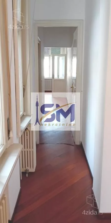 Šestosoban stan | 4zida