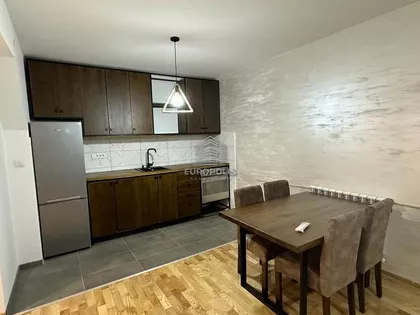 Batajnica | 4zida.rs