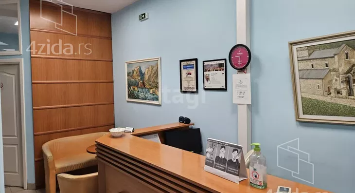 Poslovni prostor | 4zida