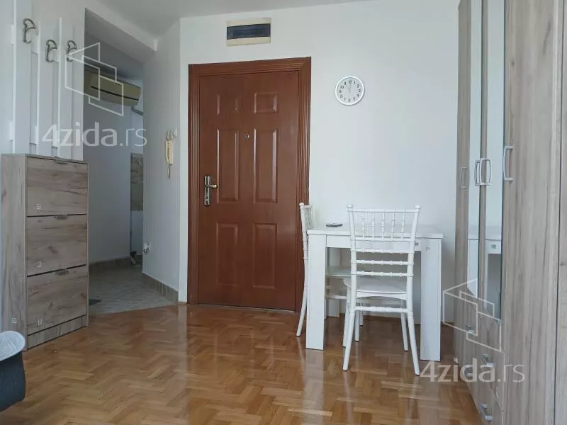 Garsonjera | 4zida