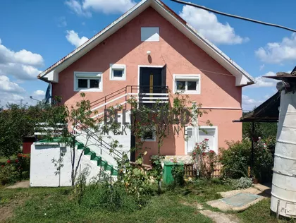 Božurova | 4zida.rs